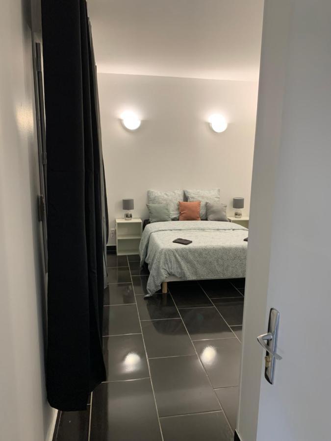 Villa Tenjin Chambre 1 Bondy Luaran gambar